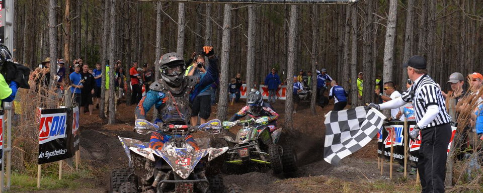 Fowler Wins Opening Round in Florida