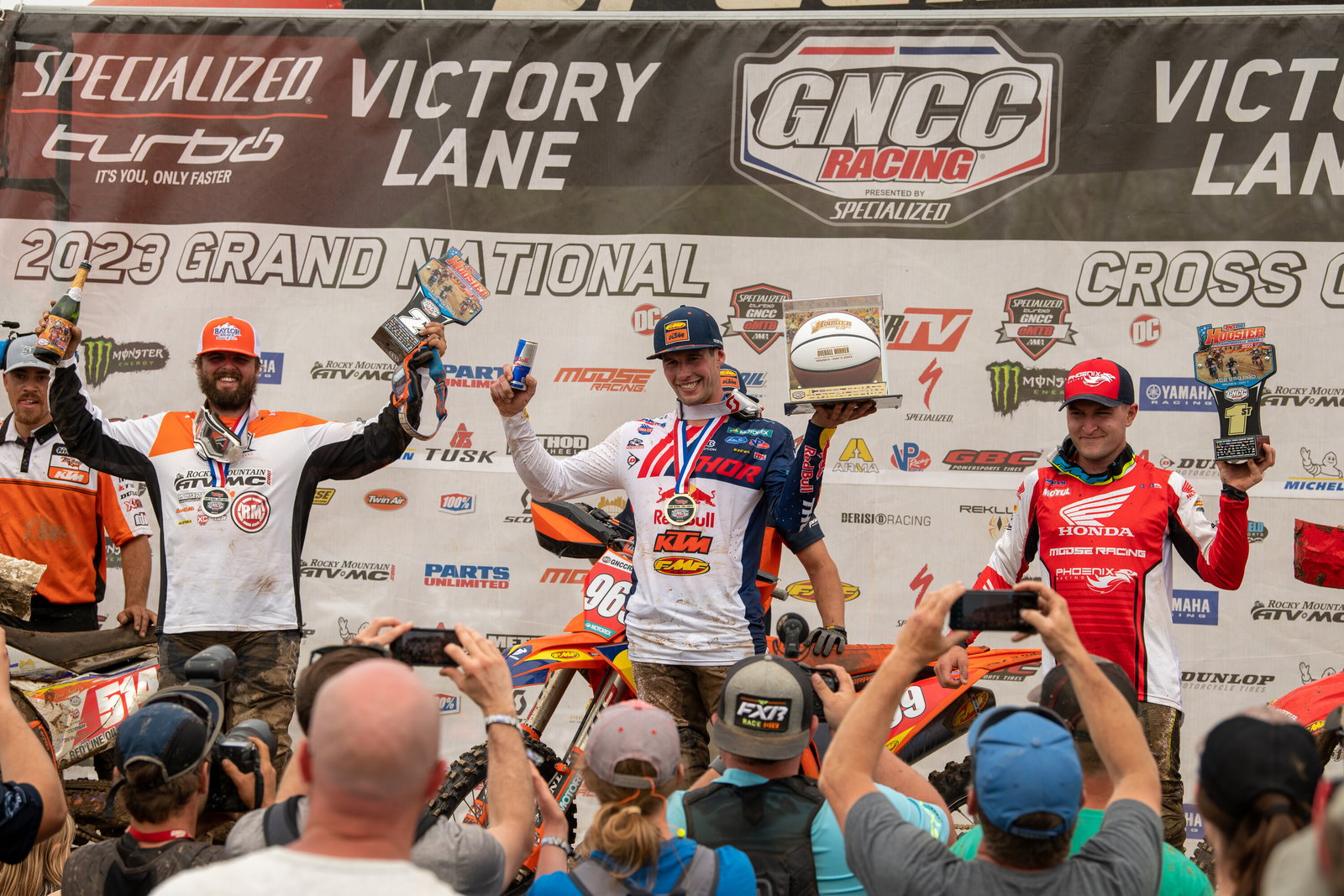 Between the Arrows: 2023 AMSOIL Hoosier GNCC Motorcycles