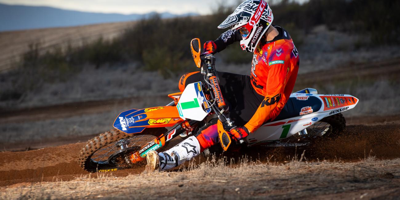 GNCC Live Dunlop Tomahawk Pro Bike